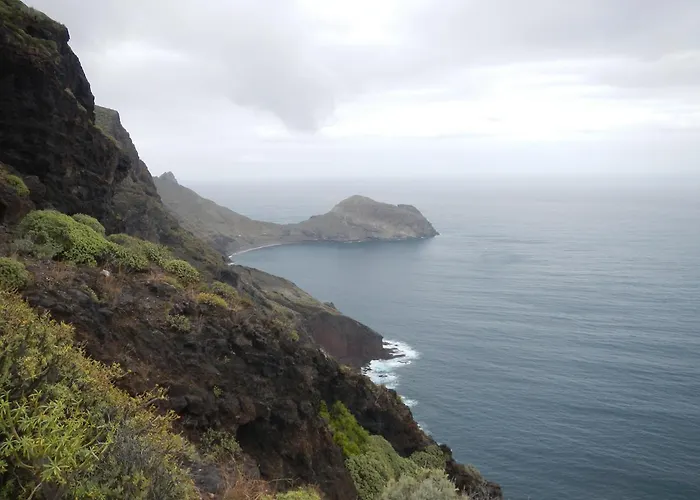Montes De Anaga بيت شباب *